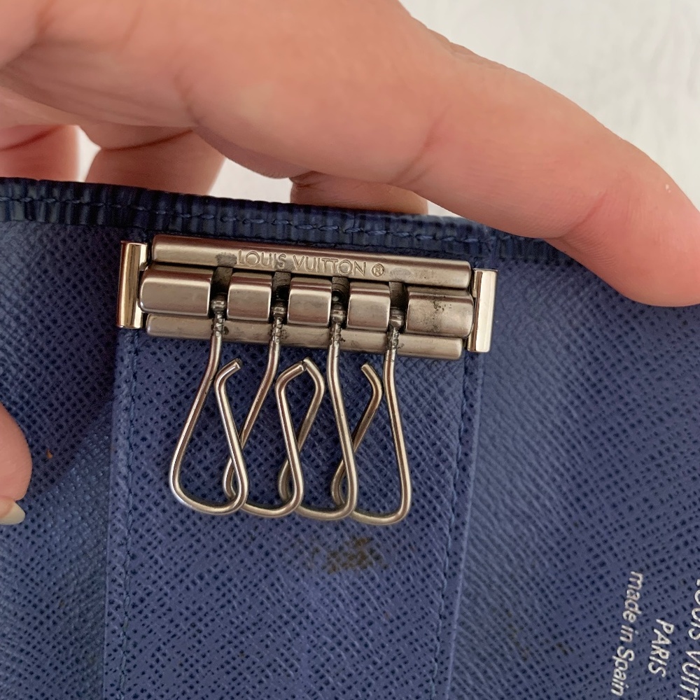 Louis Vuitton Blue Epi Leather Key holder Card holder - Picture 6 of 7